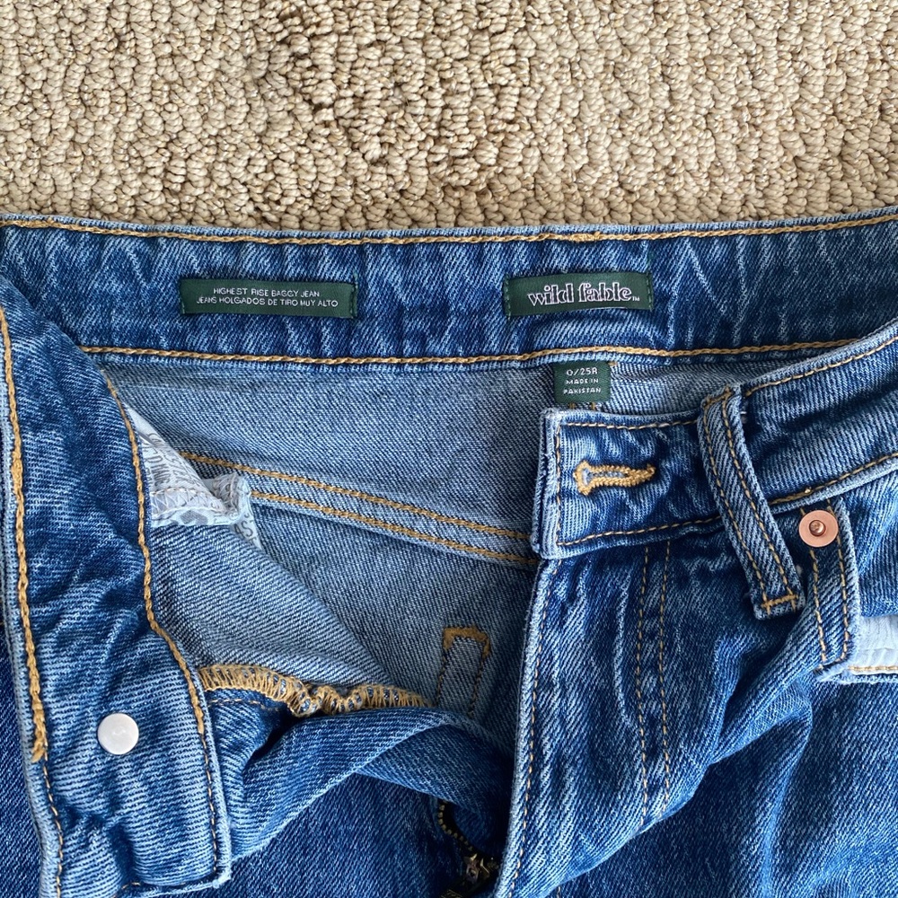 Wide leg dark baggy jeans
